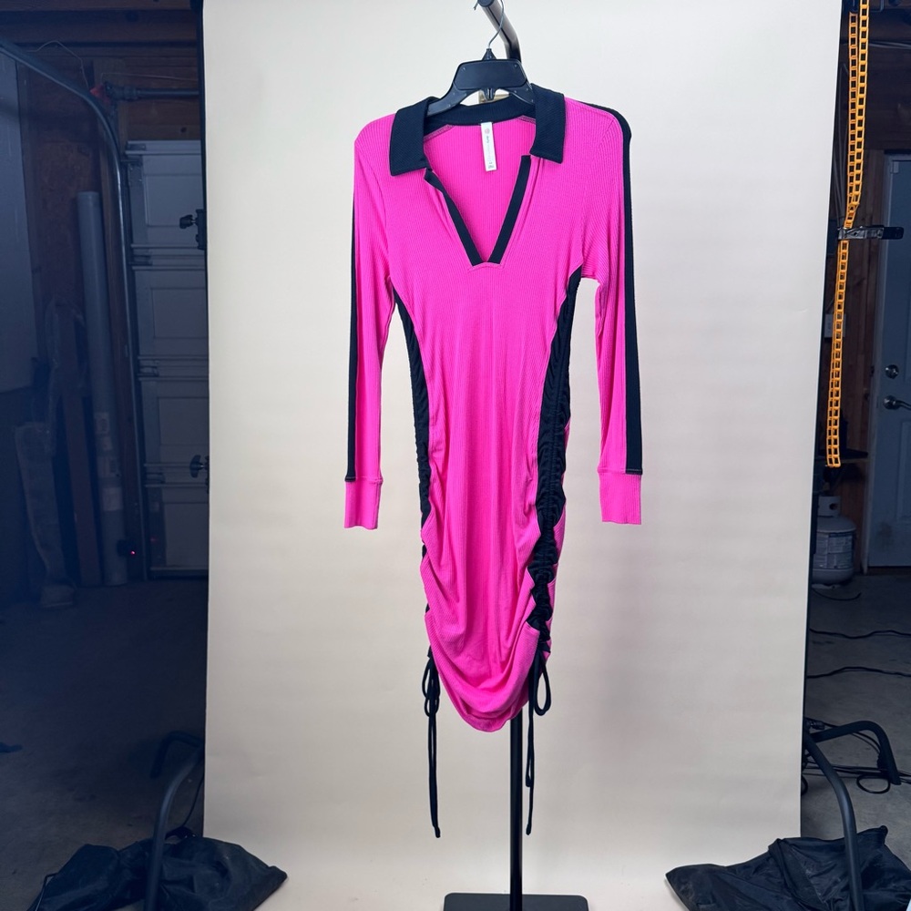 Daily Practice by Urban Outfitters Ruched Polo Mini Dress – XS (Hot Pink/Black)